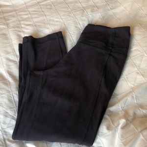 Lululemon pushing limits crops